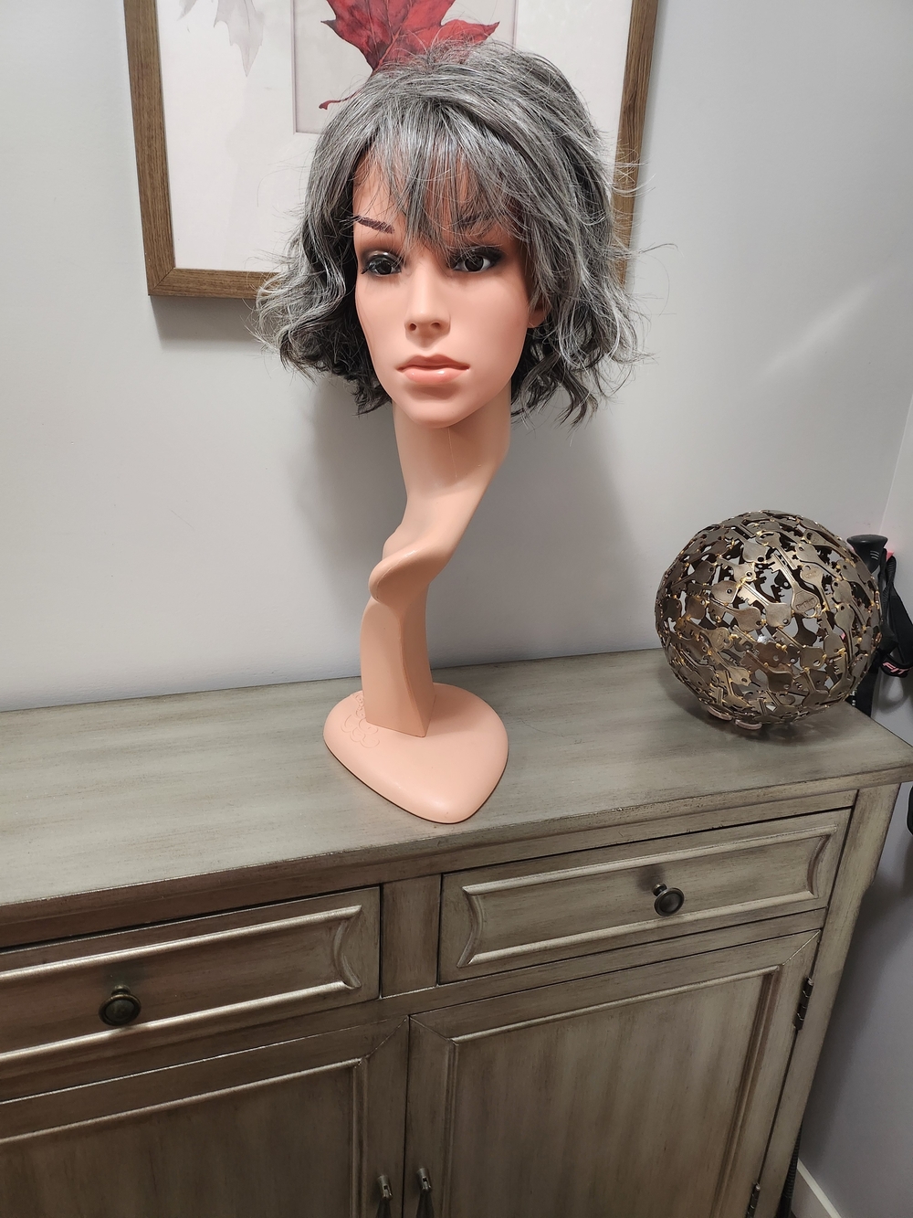 Short Silver Gray Wavy Bob Wig - Natural Look